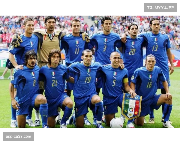 特写:乔治亚队传奇前锋米卡在主场完成国家队告别战 特写:乔治亚队传奇前锋米卡在主场完成国家队告别战